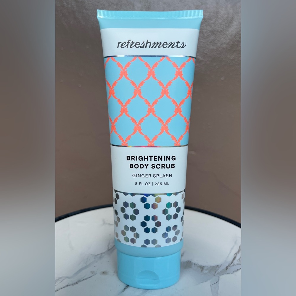 Refreshments Brightening Body Scrub